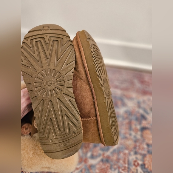 NWOT 🌟 UGG WOMEN'S BAILEY BUTTON TRIPLET II BOOT - Size 9 - Picture 9 of 11